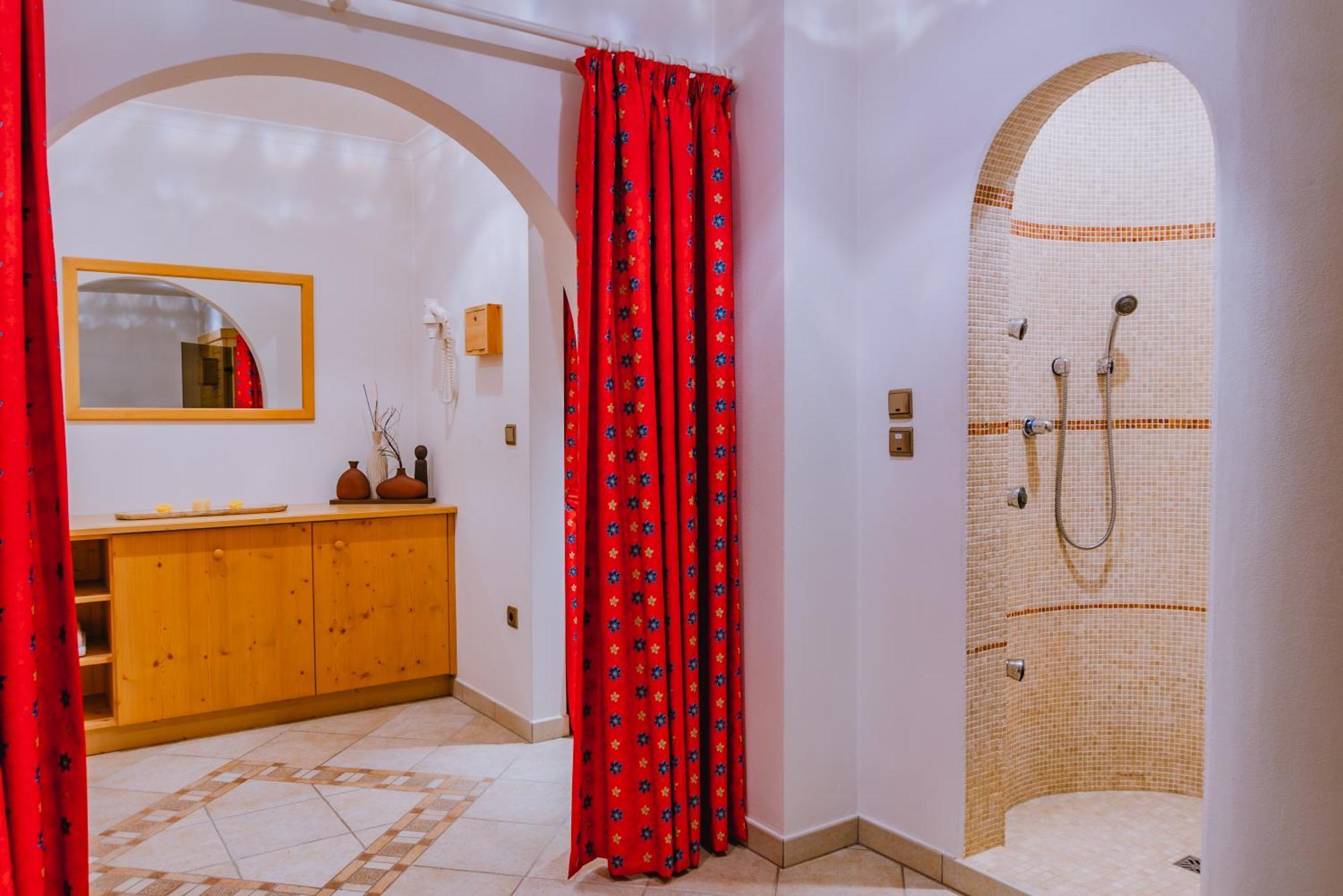 Garni Hotel Belalp Santa Cristina Val Gardena Eksteriør billede
