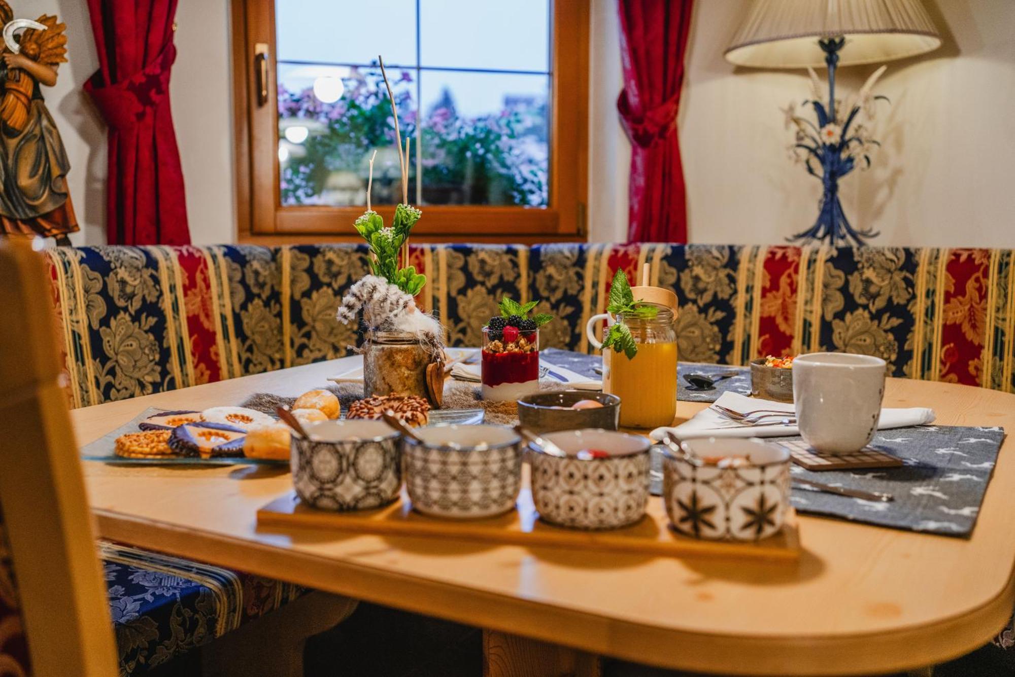Garni Hotel Belalp Santa Cristina Val Gardena Eksteriør billede