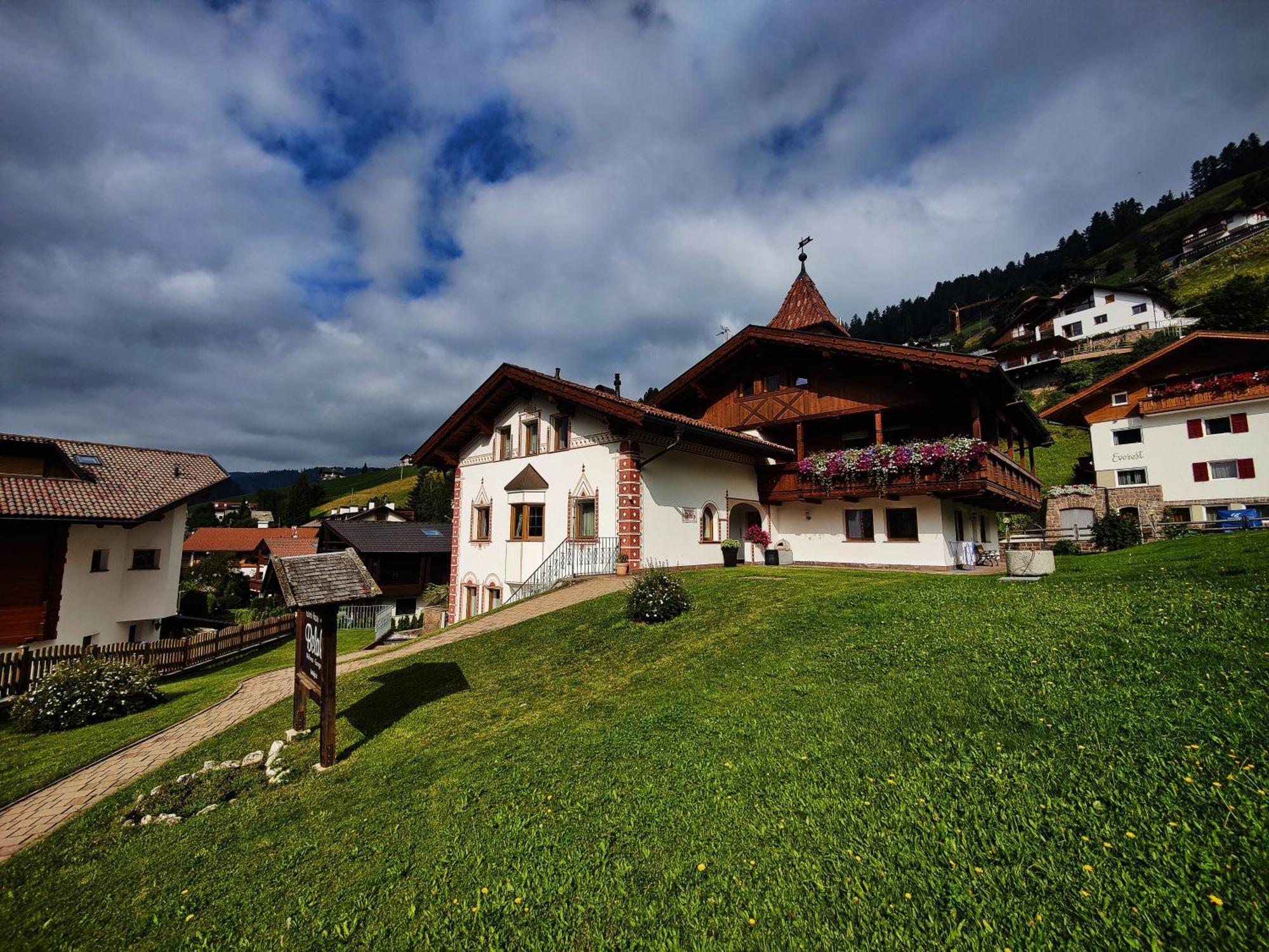 Garni Hotel Belalp Santa Cristina Val Gardena Eksteriør billede